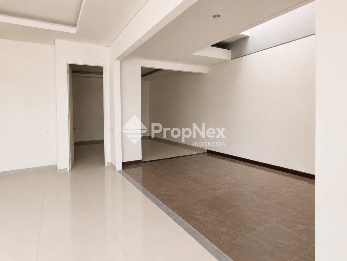 Rumah Wisata Bukit Mas Cluster Grand Palais 2 Lantai — foto 7